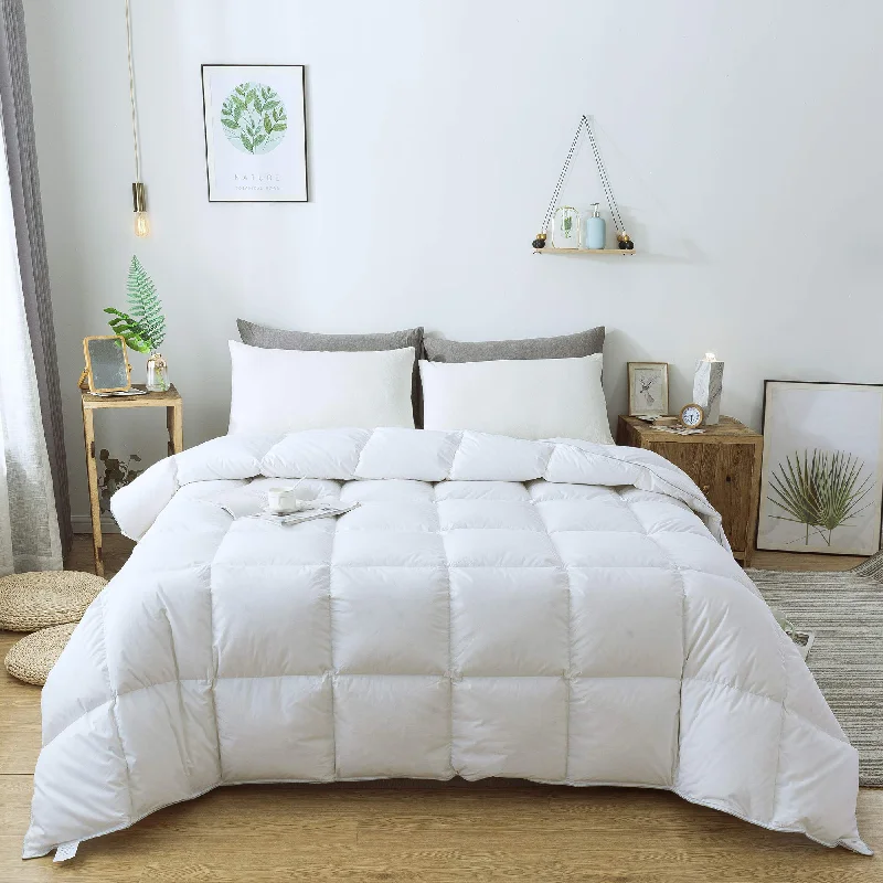 Latex - filled comforters with a bouncy texture and good supportGoose Feathered Soft Plush Bedroom Down Comforter