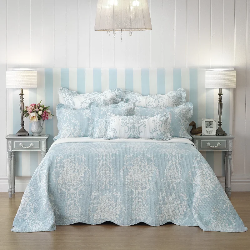 silk bedspreads with a luxurious and smooth textureFlorence Bedspread Set Blue