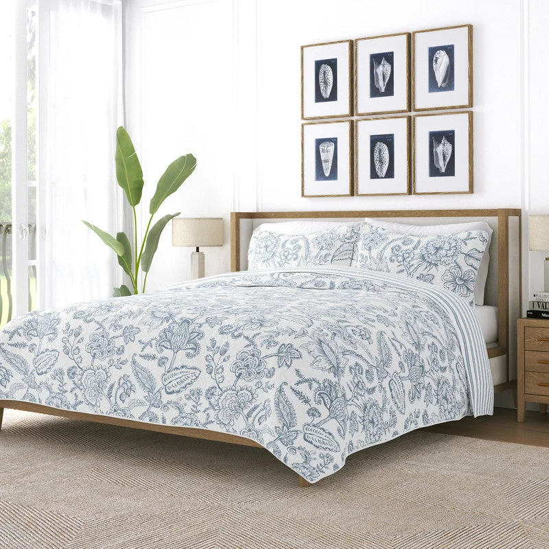 Latex - filled comforters with a bouncy texture and good supportJacobean Dusk Blue Reversible Pattern Quilt Coverlet Set Ultra Soft Microfiber Bedding