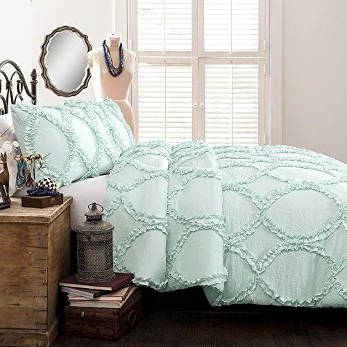 Goose down comforters known for their superior quality and insulationLush Decor Avon 3 Piece Comforter Set, Full/Queen, Aqua: Home & Kitchen