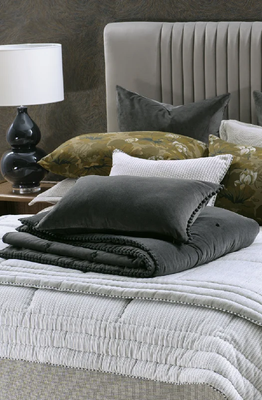 Bamboo - fiber - filled comforters with antibacterial and breathable qualitiesMateo Graphite Comforter