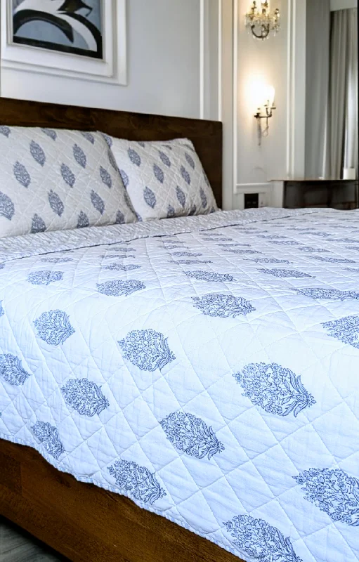 Synthetic - filled comforters like polyester for affordability and hypoallergenic propertiesOrganic Cotton Bedspread