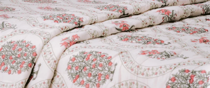 Down - filled comforters for supreme warmth and lightnessReversible Jaipuri Comforter