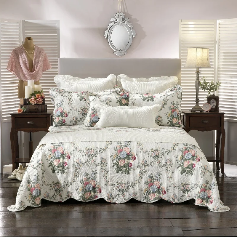 tropical style bedspreads with palm leaves and bright colors for a vacation - like vibeRosedale Bedspread Set Green